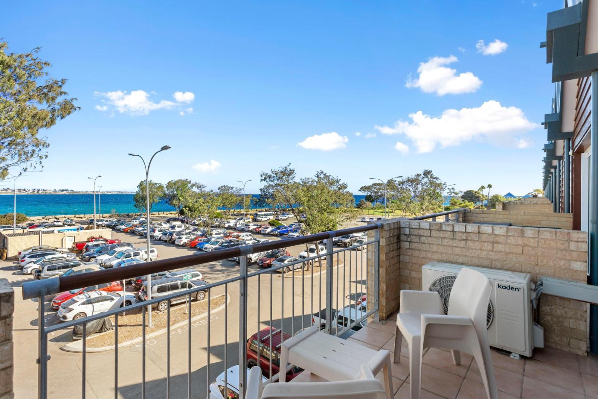 Nautica Residences Hillarys Перт Екстер'єр фото